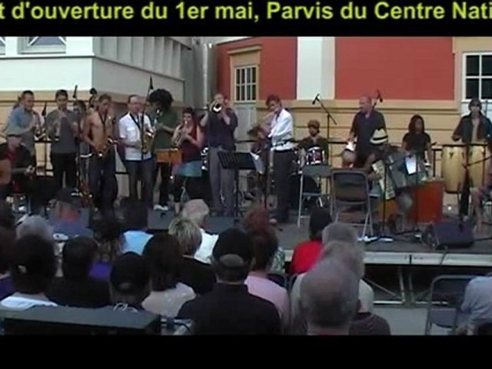 Elèves de la 23e promotion du CNAC et la Cie du Tire-laine - Couvert d'ouverture du 01 mai 2011