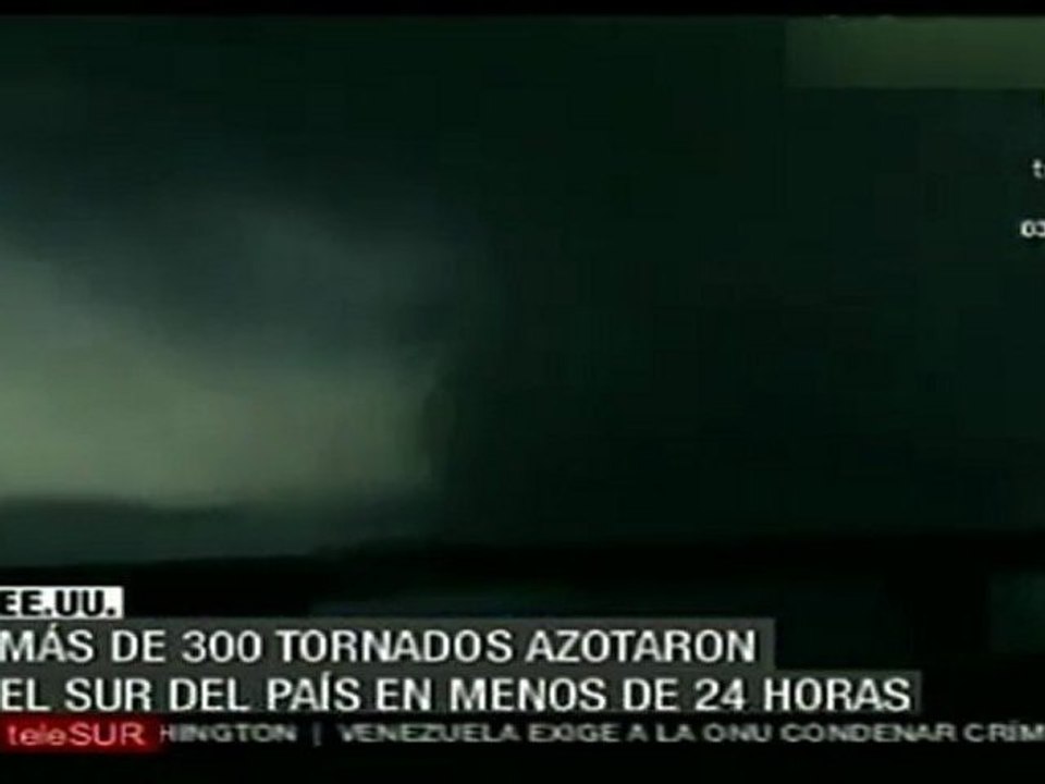 Más de 300 tornados azotaron EE.UU.