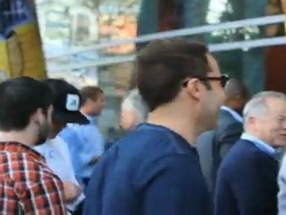 Exklusiv: January Jones in Weiß