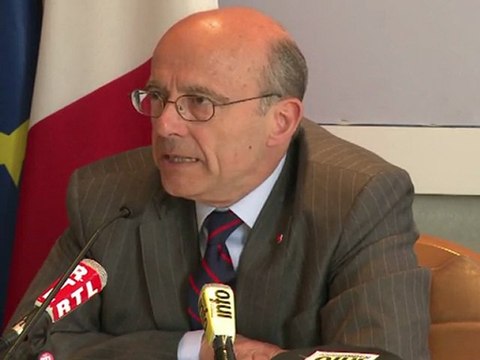 French PM pushes for anti-Syria sanctions