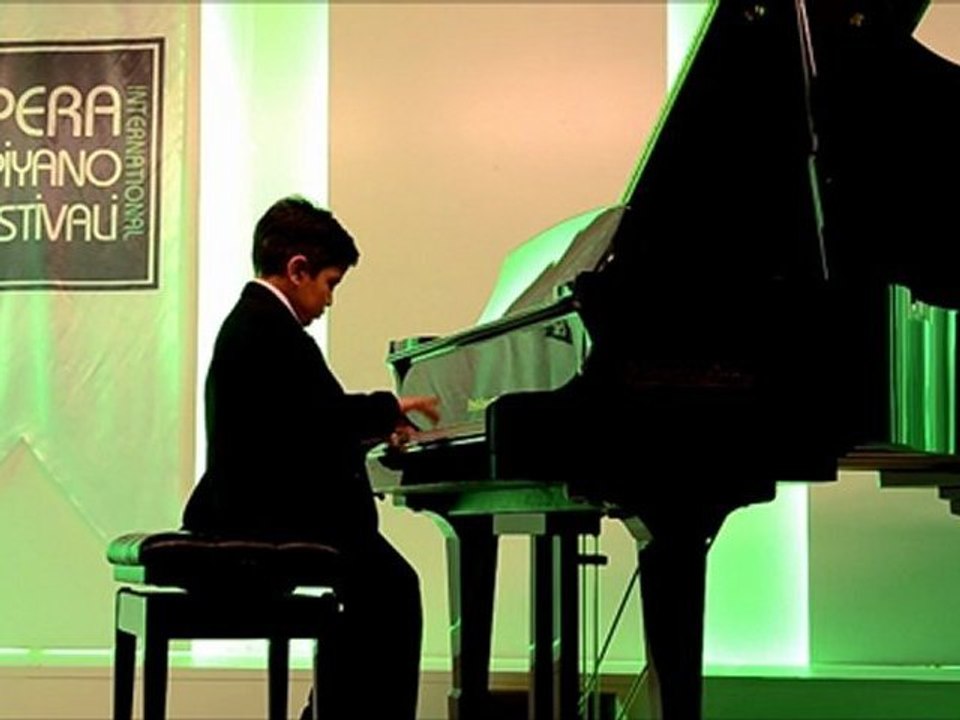 Uluslararası Pera Müzik Festivali 2011 Umut Tuna Akgül