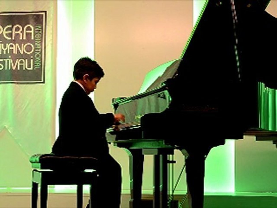 Uluslararası Pera Müzik Festivali 2011 Umut Tuna Akgül