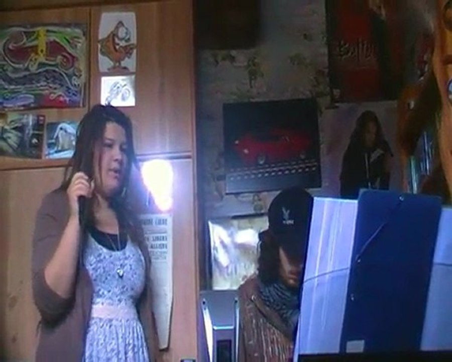 Superbus-Allo lola by laila