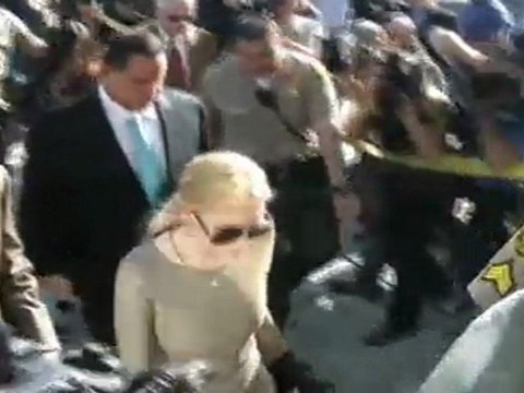 Lilo sans soutien-gorge