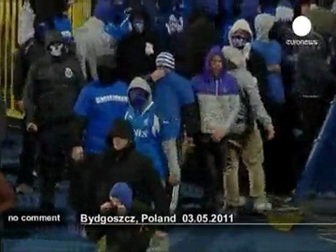 Polish cup final ends with pitch invasion - no comment