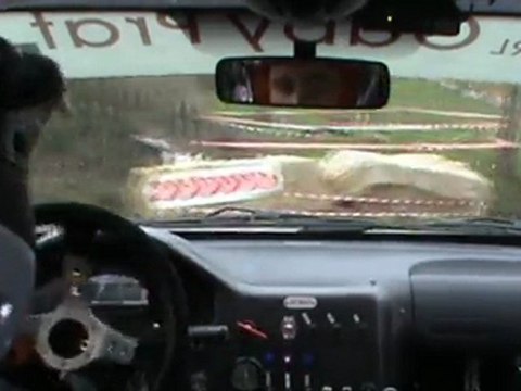 cam embarquée Rallye Marcillac 2011 PRAT MOLINES 106 F2000