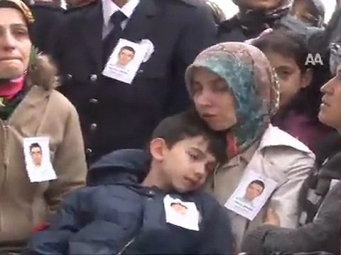 ŞEHİT POLİS İÇİN CENAZE TÖRENİ
