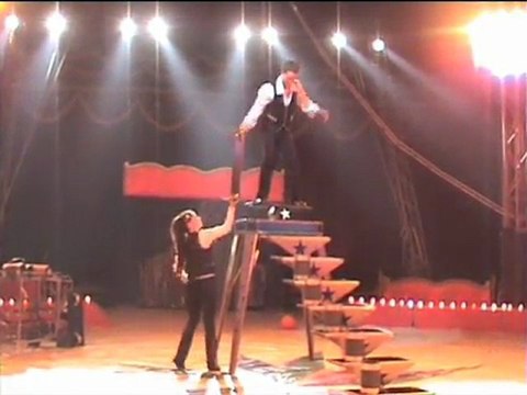 ALBERTO ZAVATA-rolo balance-presents Art agency Valentino