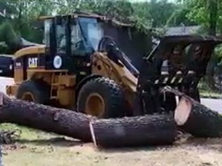 CBN's Operation Blessing Helps Tornado Cleanup in ...