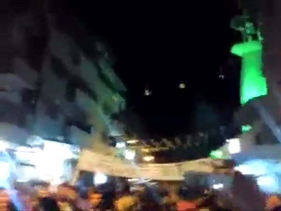 Protests continue across Syria as troops exit Deraa