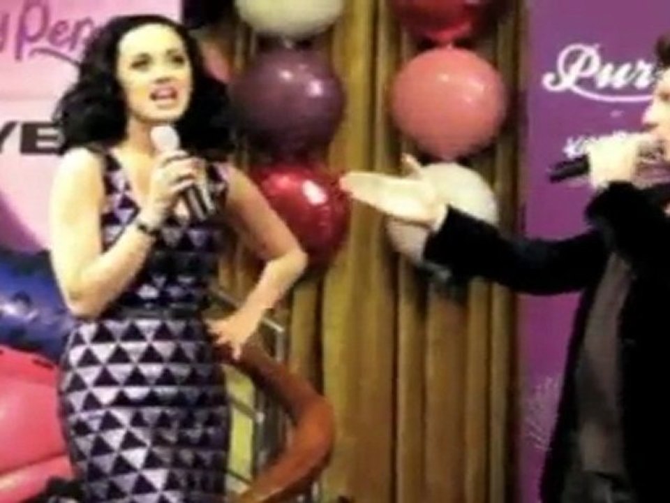 Stars Out in Force for FHM 100 Sexiest Women Awards