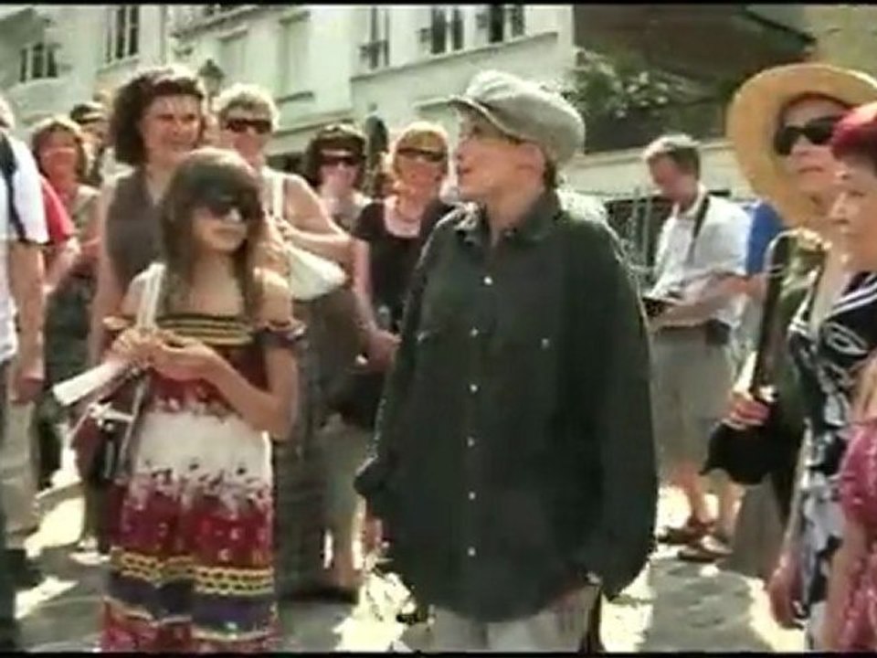 L'Esprit de Montmartre Montage Libre visite avec des comédiens