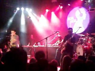 Hocus Pocus live in Lucerna Music Bar, 5th May 2011, MOBILE