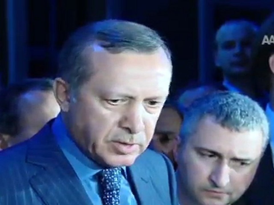 BAŞBAKAN, TUĞLUK'A SERT ÇIKTI