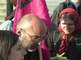 Paris: manifestation de soutien aux jeunes migrants tunisiens