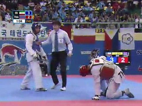 Alireza Nassrazadany - Patiwat Thongsalup (74kg Final WTF World Taekwondo Championships 2011 Gyeongju 05_05_11 12-05AM_mk1(02h01m00s-02h15m21s)