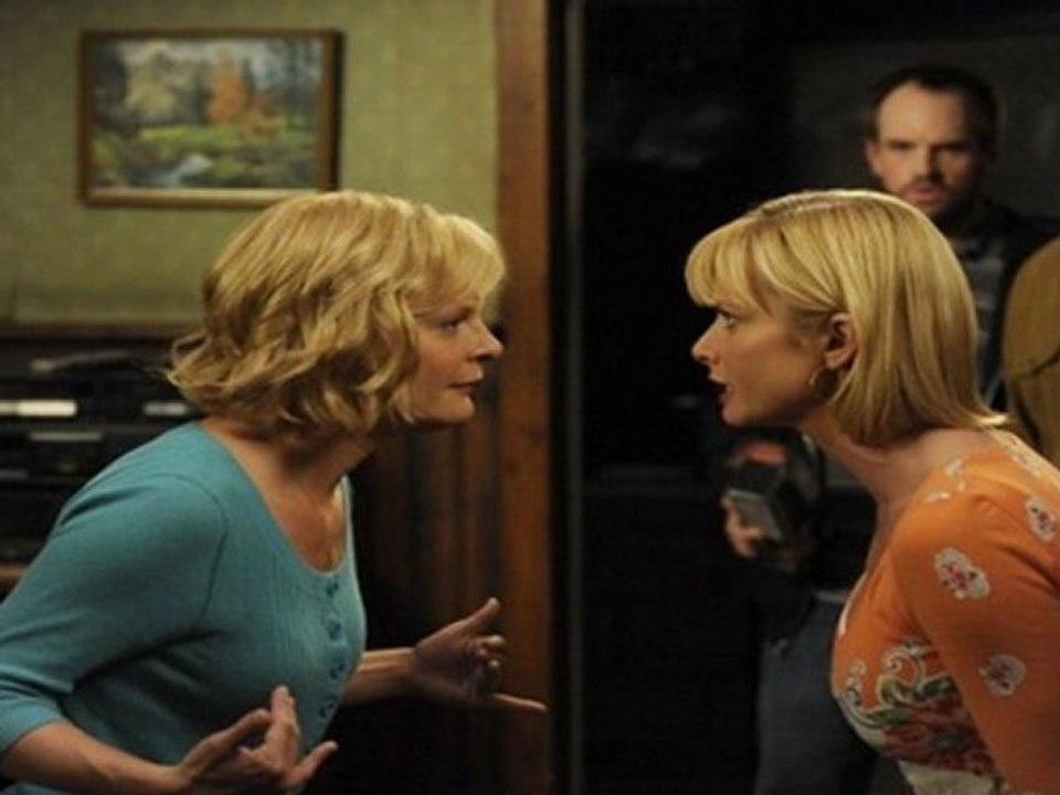 RAISING HOPE season 1 episode 21 Baby Monitor