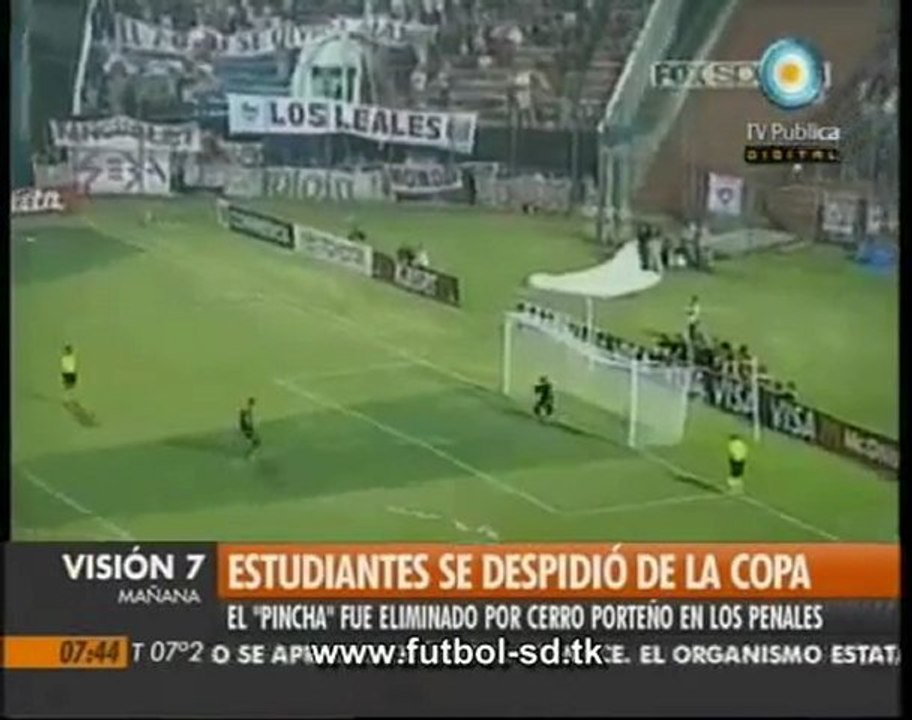 Cerro_Porteno_vs_Estudiantes_de_La_Plata_0-0_penalties_2011-5-5