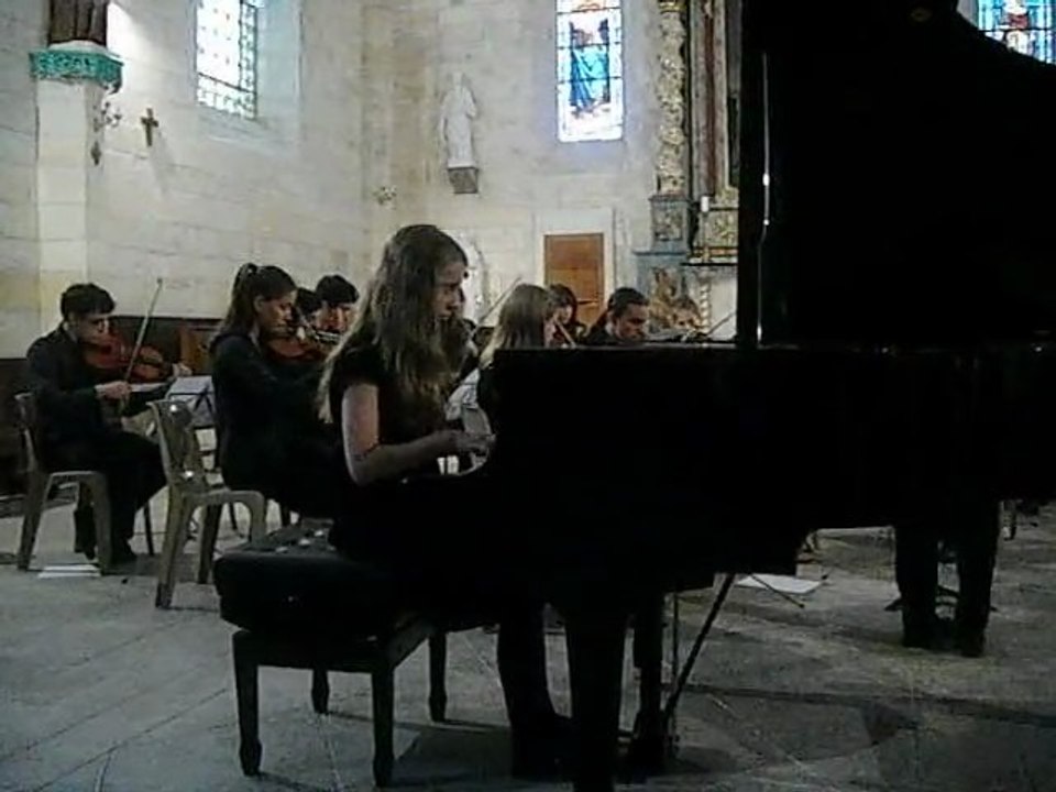 Haydn concerto pour piano en ré majeur 3 mvt - Margaux Brookbank mai 2011