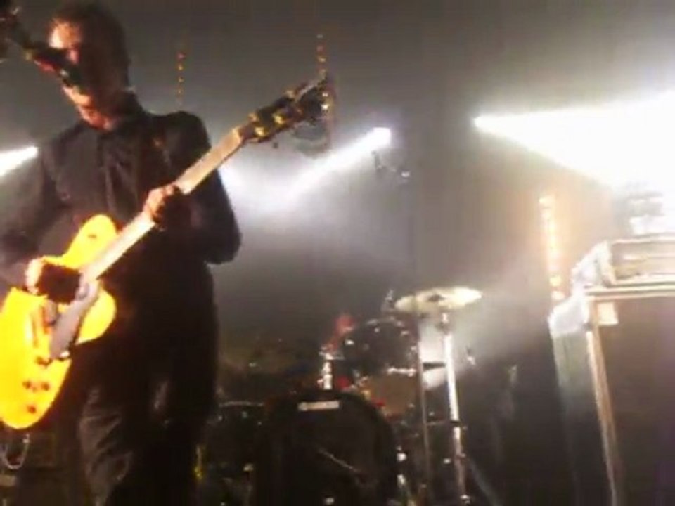 KILL THE YOUNG - DARWIN SMILES@SEDAN