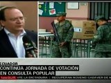 Ecuatorianos acuden a las urnas electorales