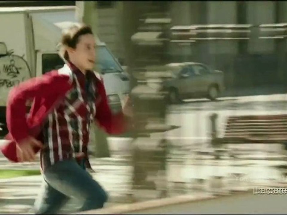 Publicité HD - Crédit Agricole / Carte MOZAÏC M6 ("Something Good Can Work") 2011