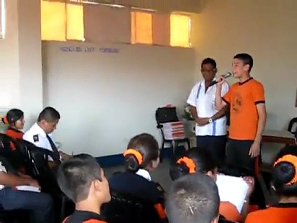 Dr. Walter Davila ( ORATORIA Y LIDERAZGO 06 ) Telf. 6500684 / 997717484