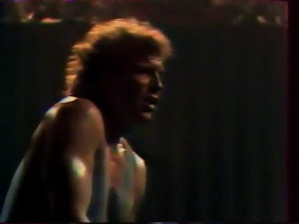 -(1981)- Bernard Lavilliers (10min )-""N'appartiens jamais à personne......""