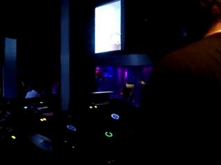 Durky Bass live @ Comix party 2 pour l'Axelerator Mad Dog