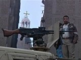 Euronews : L'armée fait barrage entre coptes et musulmans