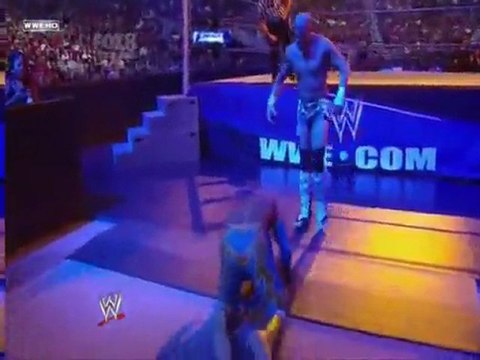 Sin Cara vs. Tyson Kidd (WWE Smackdown 6/5/11)