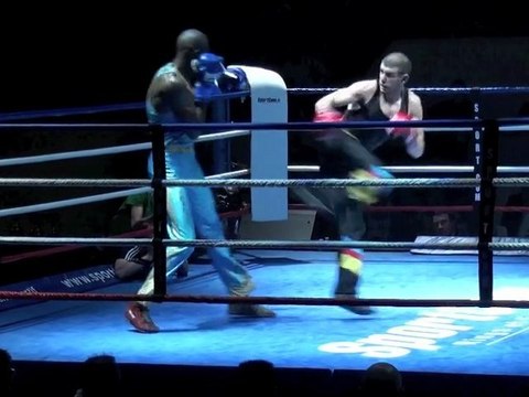 Finale du Championnat de France Elite A 2011. Savate Boxe française à Coubertin Paris. Combat 5 et 6