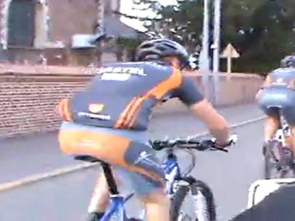 DEPART RAID DES GEANTS 08 MAI 2011 ATTICHES