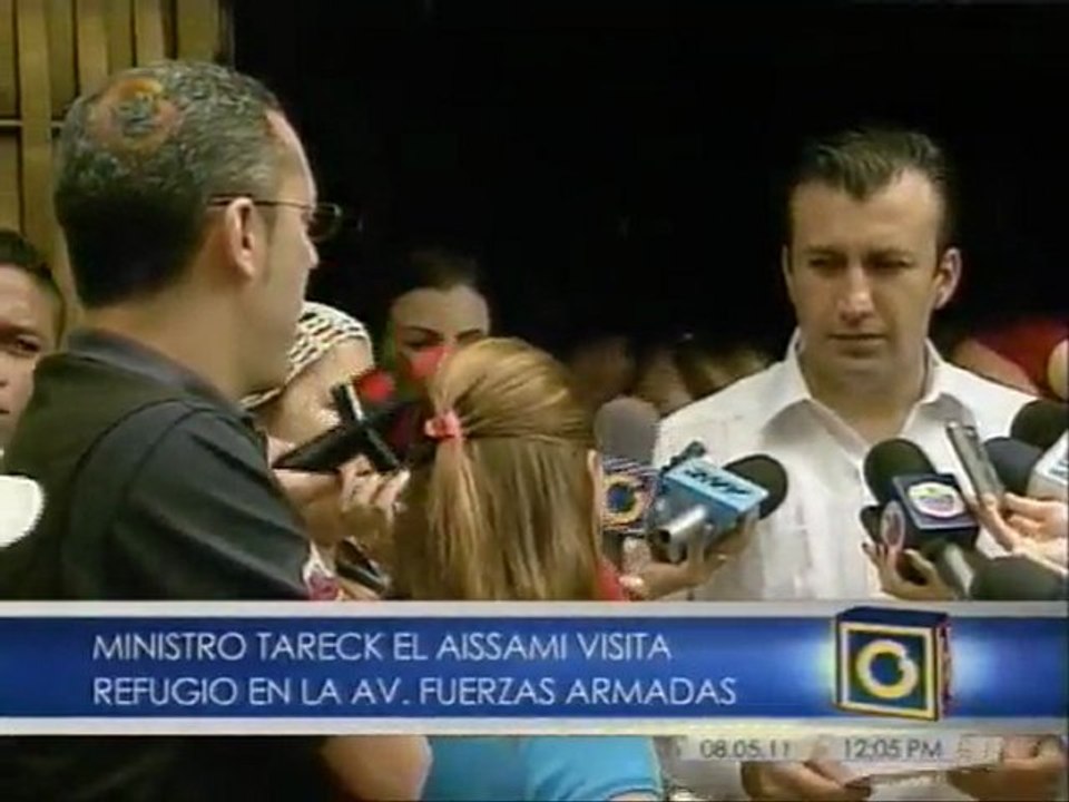 Ministro Tarek El Aissami visita refugios de damnificados por las lluvias