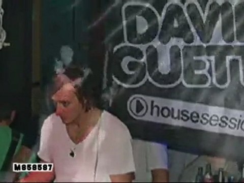 David Guetta (New Song 2011) - All She Wanna Do Is Dance (ft. Niles Mason)