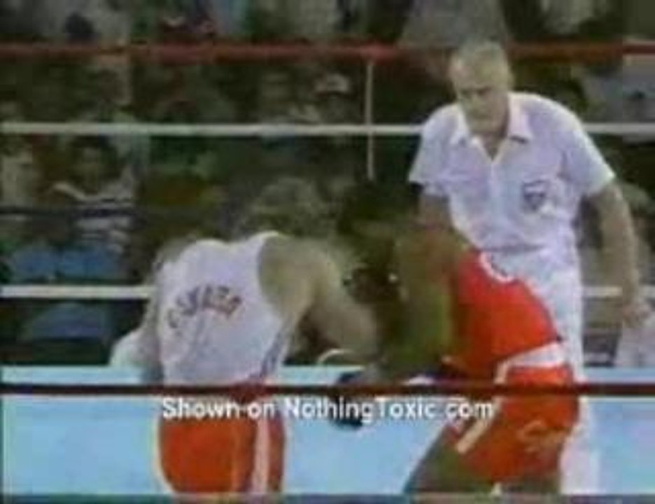 boxeur vs arbitre...