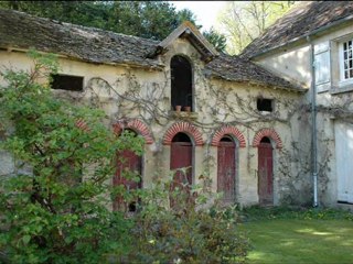 A VENDRE MAISON ANCIENNE 50 KM PARIS, 40MN ROISSY