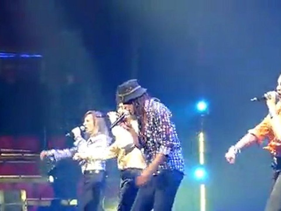 Yannick Noah - Ca me regarde / @ Elispace de Beauvais