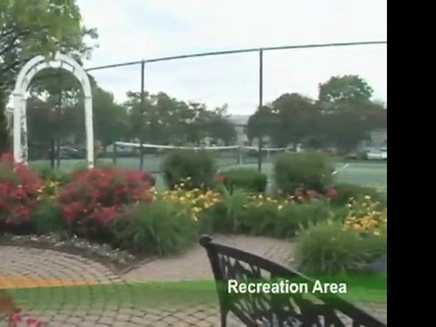 Park Ridge Commons Apartments, 9030 Kennedy Drive, Des Plaines, IL 60016