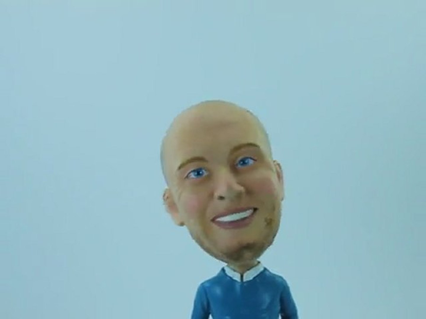 Figurine personnalisée miniyoo avec tête qui bouge - Vidéo Dailymotion