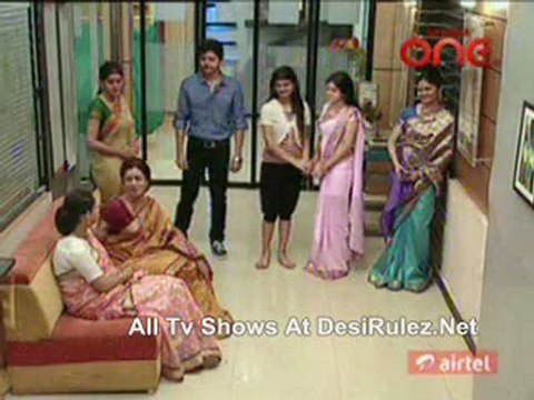 Rishton Ke Bhawar Mein Uljhi-Niyati 9th May 2011 pt-4