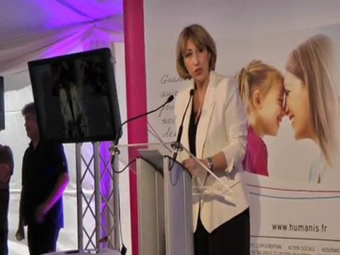 Marie Anne Montchamp: pose de la première pierre, Jardins de Belleville - 5 mai 2011