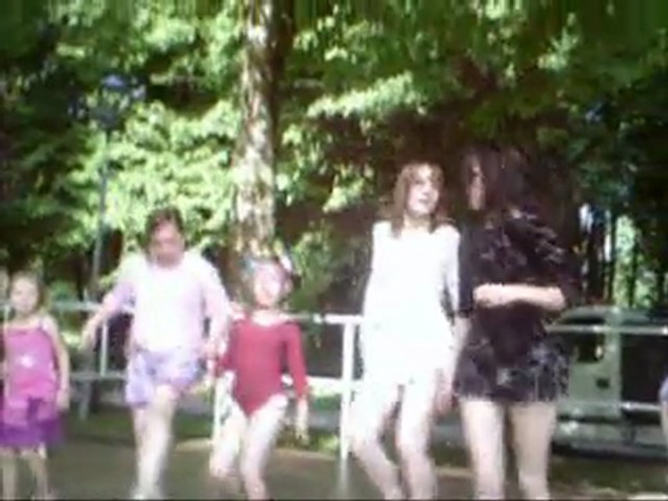 Fleurs au guidon à Thaon-les-Vosges le 7 mai 2011