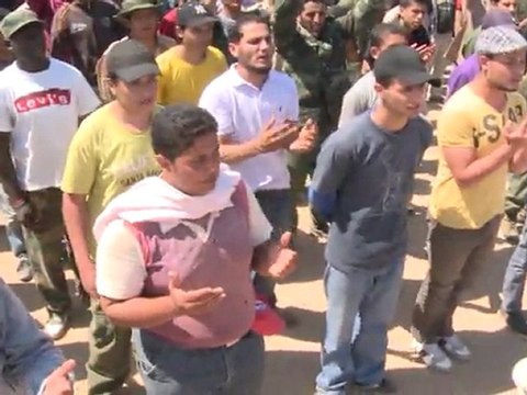 Crash course in weapons as Libyans prepare for battle