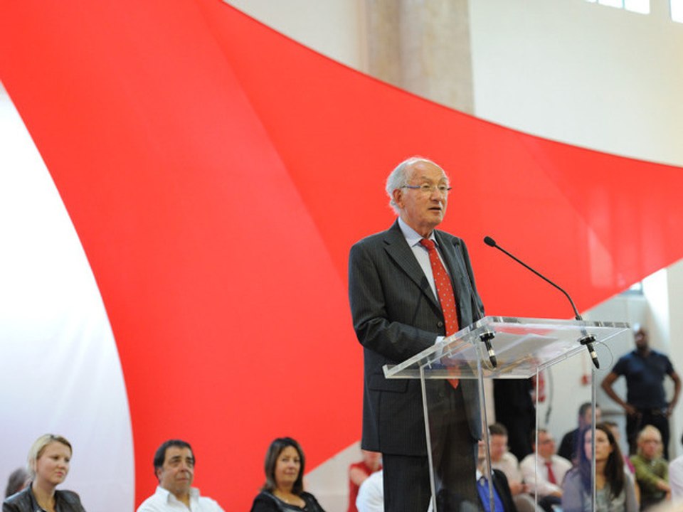 C. Fiterman rend hommage à F. Mitterrand
