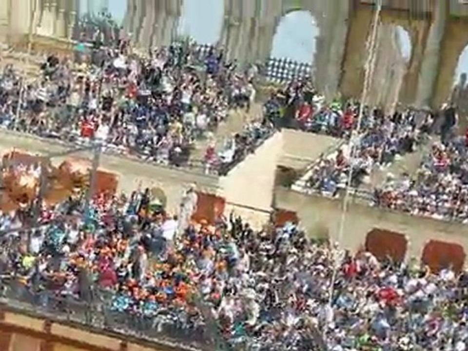 Puy du fou - La Ola dans l'arêne