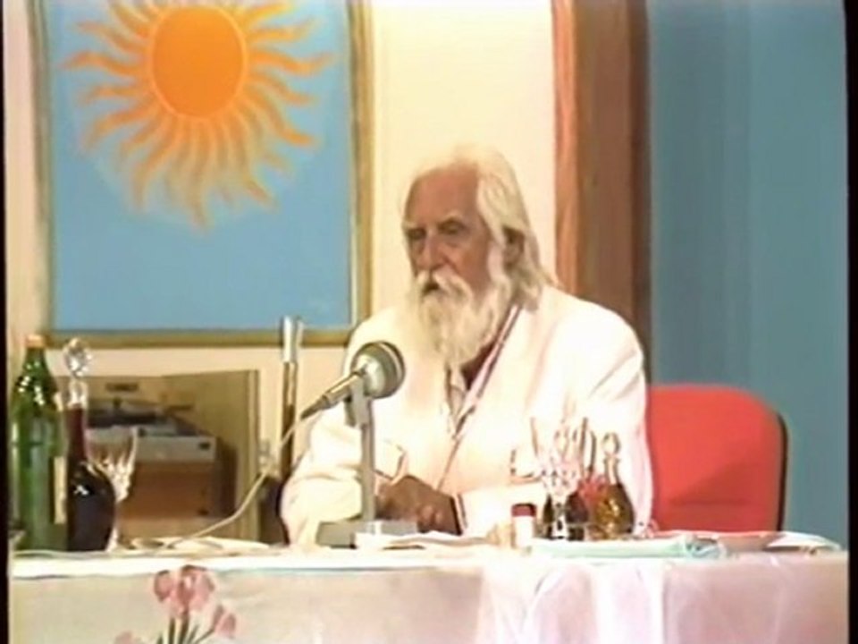 Omraam Mikhaël Aïvanhov 1983 - L'Universalité