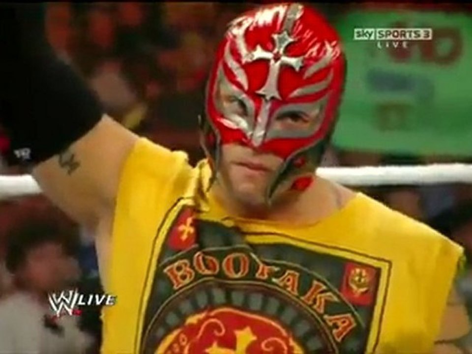 WWE Raw 9-5-2011 [2/9]