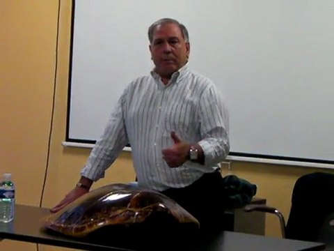 Méru : Christian Bonnet, unique maître d’art écailliste invité du musée de la Nacre et de la tabletterie