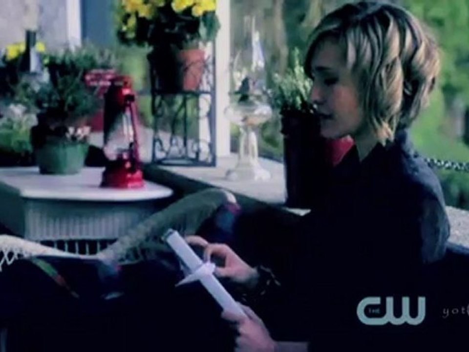 Chlollie (Chloe and Oliver) - Alien Like You